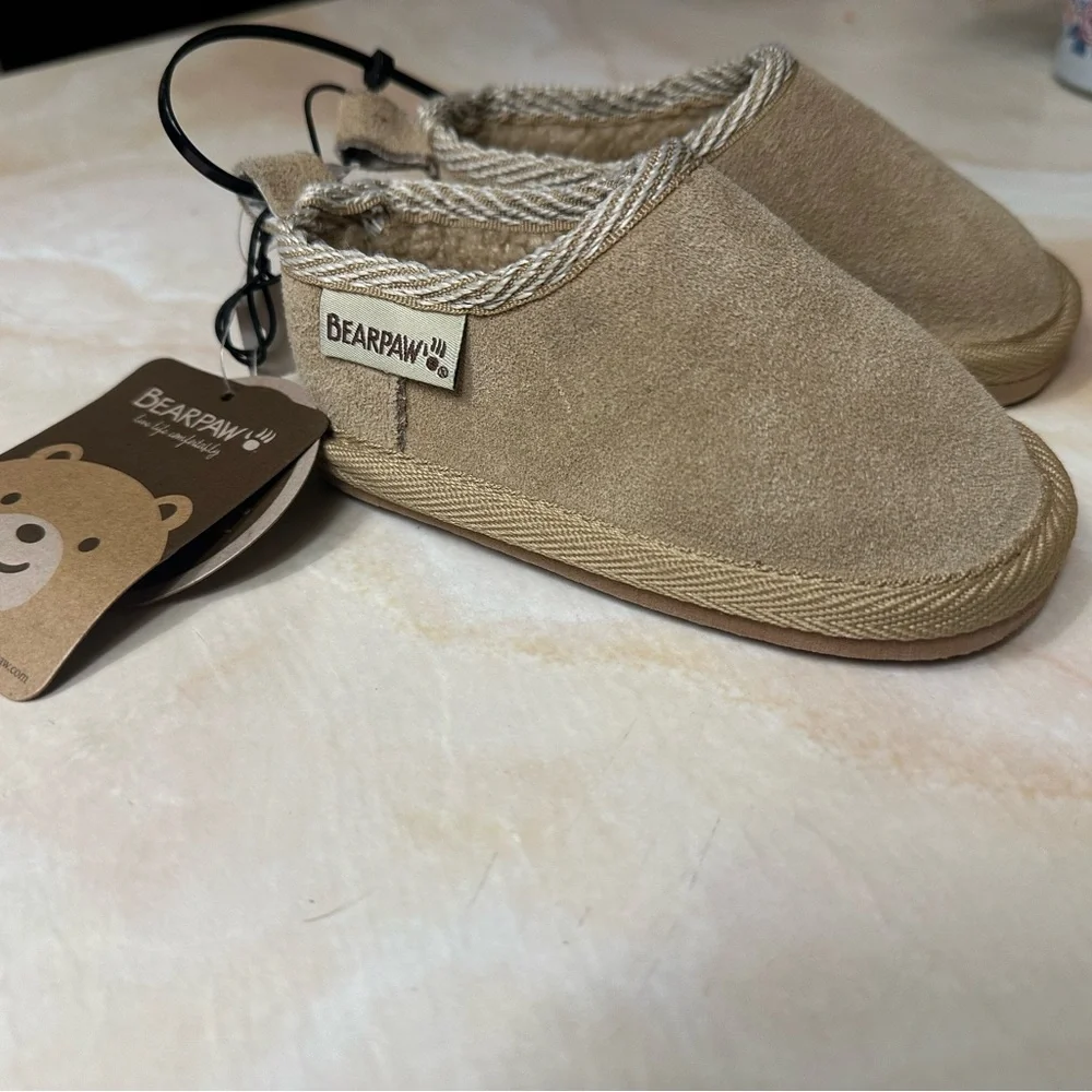 NWT BearPaw Beige Suede Infant Booties Moccasins